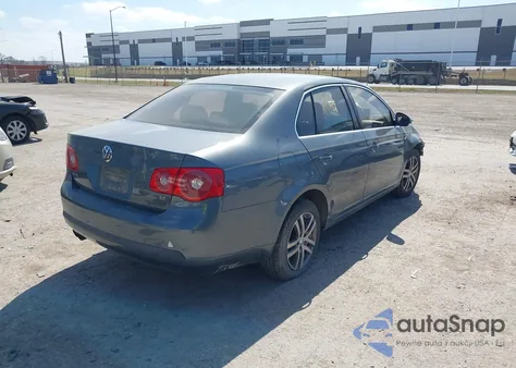 2006 Volkswagen Jetta 2.5 from USA, damaged, VIN 3VWRF71K46M684181